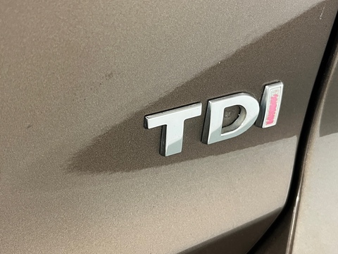 1.6 TDI SE MPV 5dr Diesel DSG Euro 5 (105 ps)