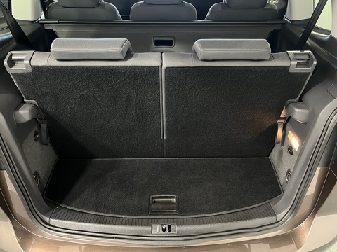 1.6 TDI SE MPV 5dr Diesel DSG Euro 5 (105 ps)