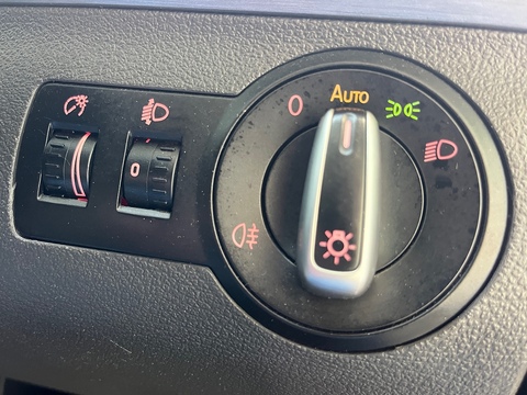 1.6 TDI SE MPV 5dr Diesel DSG Euro 5 (105 ps)