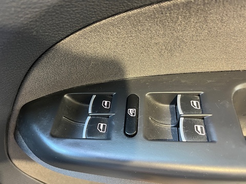 1.6 TDI SE MPV 5dr Diesel DSG Euro 5 (105 ps)