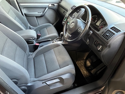 1.6 TDI SE MPV 5dr Diesel DSG Euro 5 (105 ps)