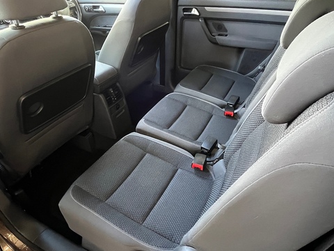 1.6 TDI SE MPV 5dr Diesel DSG Euro 5 (105 ps)