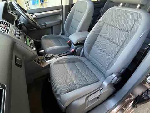1.6 TDI SE MPV 5dr Diesel DSG Euro 5 (105 ps)