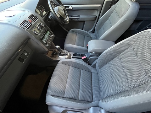 1.6 TDI SE MPV 5dr Diesel DSG Euro 5 (105 ps)
