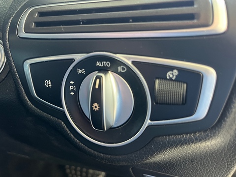 2.0 C220d AMG Line Estate 5dr Diesel G-Tronic+ Euro 6 (s/s) (194 ps)
