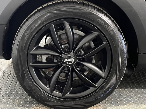 1.6 Cooper SUV 5dr Petrol Manual Euro 5 (s/s) (122 ps)