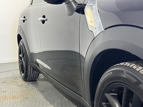 1.6 Cooper SUV 5dr Petrol Manual Euro 5 (s/s) (122 ps)