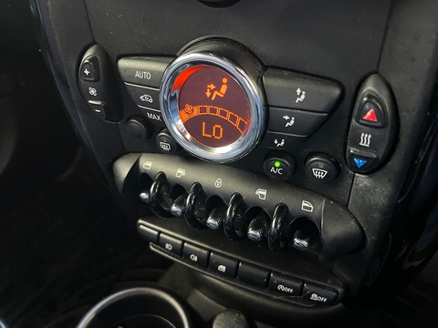 1.6 Cooper SUV 5dr Petrol Manual Euro 5 (s/s) (122 ps)
