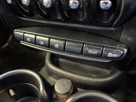 1.6 Cooper SUV 5dr Petrol Manual Euro 5 (s/s) (122 ps)