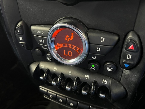 1.6 Cooper SUV 5dr Petrol Manual Euro 5 (s/s) (122 ps)