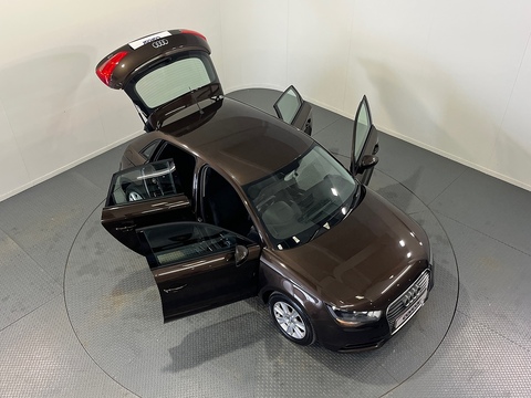 1.6 TDI SE Sportback 5dr Diesel Manual Euro 5 (s/s) (105 ps)