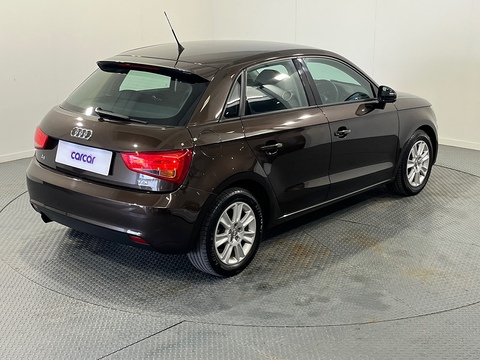 1.6 TDI SE Sportback 5dr Diesel Manual Euro 5 (s/s) (105 ps)