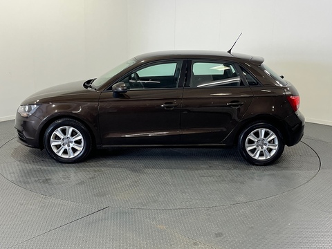 1.6 TDI SE Sportback 5dr Diesel Manual Euro 5 (s/s) (105 ps)