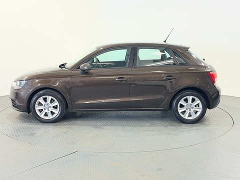 1.6 TDI SE Sportback 5dr Diesel Manual Euro 5 (s/s) (105 ps)