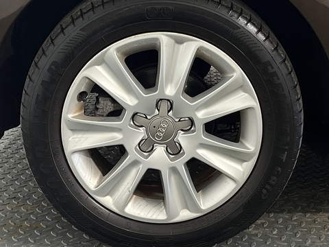 1.6 TDI SE Sportback 5dr Diesel Manual Euro 5 (s/s) (105 ps)