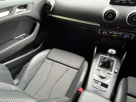 2.0 TDI S line Hatchback 3dr Diesel Manual Euro 6 (s/s) (Nav) (150 ps)