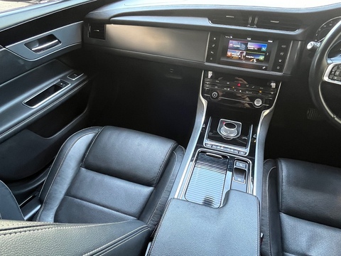 2.0d R-Sport Saloon 4dr Diesel Auto Euro 6 (s/s) (180 ps)