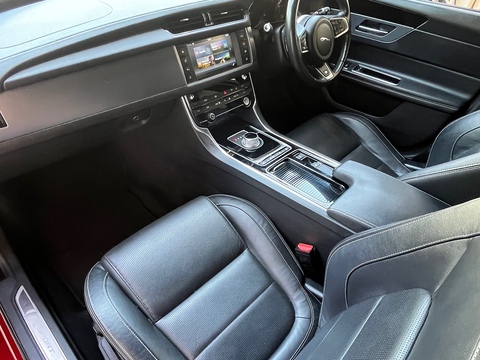 2.0d R-Sport Saloon 4dr Diesel Auto Euro 6 (s/s) (180 ps)