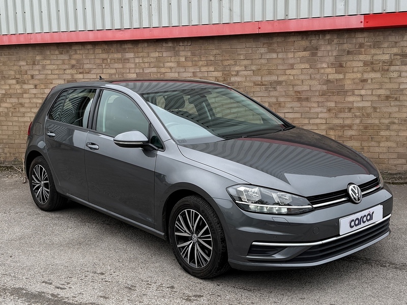 Grey 2018 Volkswagen Golf Estate Front-wheel drive Manual