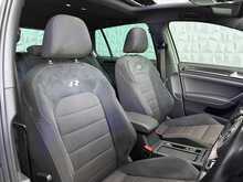 Volkswagen Golf TSI R TOP SPEC + VW WARRANTY