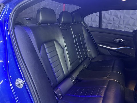 2.0 320d M Sport Saloon 4dr Diesel Auto xDrive Euro 6 (s/s) (190 ps) MASSIVE RARE SPEC + IMMACULATE + XDRIVE