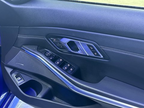 2.0 320d M Sport Saloon 4dr Diesel Auto xDrive Euro 6 (s/s) (190 ps) MASSIVE RARE SPEC + IMMACULATE + XDRIVE