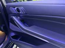 BMW X7 M50d TECH PACK + PREMIUM PACK + SKY LOUNGE + RIVIERA ALLOYS