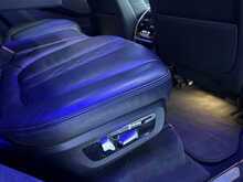 BMW X7 M50d TECH PACK + PREMIUM PACK + SKY LOUNGE + RIVIERA ALLOYS