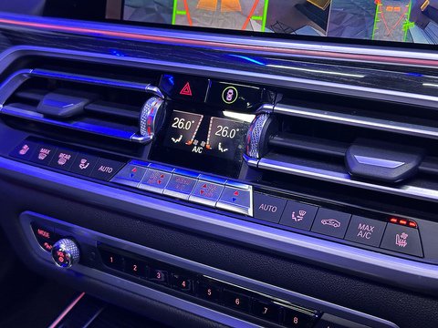 3.0 M50d SUV 5dr Diesel Auto xDrive Euro 6 (s/s) (400 ps)