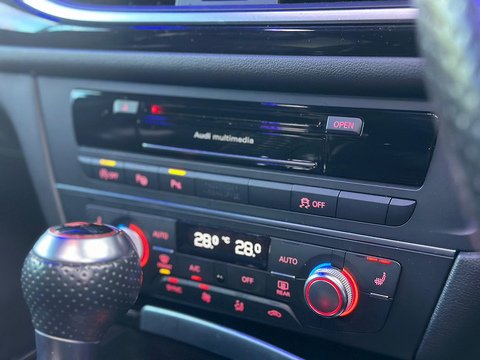 4.0 TFSI V8 Estate 5dr Petrol Tiptronic quattro Euro 6 (s/s) (560 ps)