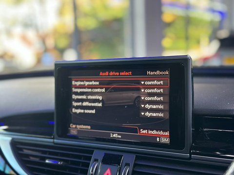 4.0 TFSI V8 Estate 5dr Petrol Tiptronic quattro Euro 6 (s/s) (560 ps)