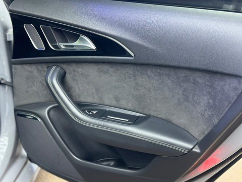 4.0 TFSI V8 Estate 5dr Petrol Tiptronic quattro Euro 6 (s/s) (560 ps)