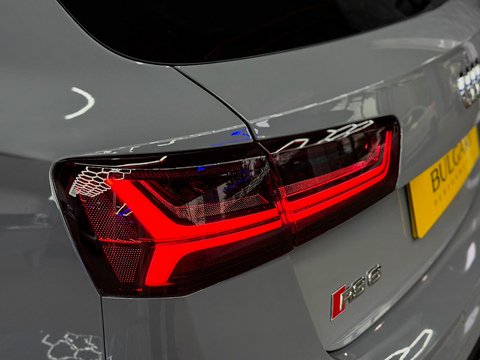 4.0 TFSI V8 Estate 5dr Petrol Tiptronic quattro Euro 6 (s/s) (560 ps)