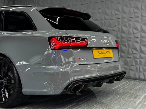 4.0 TFSI V8 Estate 5dr Petrol Tiptronic quattro Euro 6 (s/s) (560 ps)