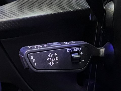 2.5 TFSI Vorsprung Saloon 4dr Petrol S Tronic quattro Euro 6 (s/s) (400 ps)