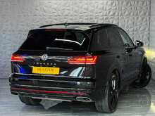 Volkswagen Touareg TDI V6 R-Line PAN + REVCAM + LEATHER + BLACK PACK