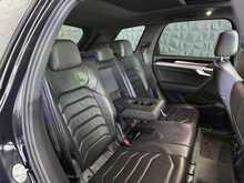 Volkswagen Touareg TDI V6 R-Line PAN + REVCAM + LEATHER + BLACK PACK