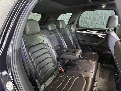 3.0 TDI V6 R-Line SUV 5dr Diesel Tiptronic 4Motion Euro 6 (s/s) (286 ps)