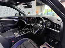 Volkswagen Touareg TDI V6 R-Line PAN + REVCAM + LEATHER + BLACK PACK