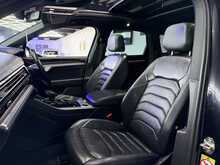 Volkswagen Touareg TDI V6 R-Line PAN + REVCAM + LEATHER + BLACK PACK