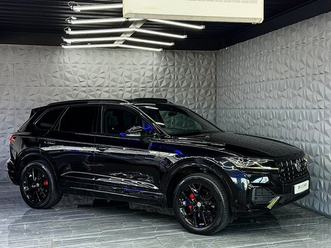 3.0 TDI V6 R-Line SUV 5dr Diesel Tiptronic 4Motion Euro 6 (s/s) (286 ps)