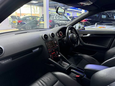 2.5 TFSI Sportback 5dr Petrol S Tronic quattro Euro 5 (340 ps)