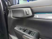 Ford Ranger TD EcoBlue Wildtrak RAPTOR KIT + WHEELS + POWER SHUTTER + LOW MILES