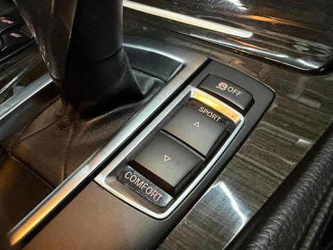 3.0 530d M Sport Saloon 4dr Diesel Steptronic Euro 5 (s/s) (258 ps)