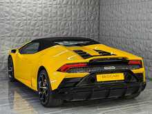 Lamborghini Huracan V10 LP 640-4 EVO