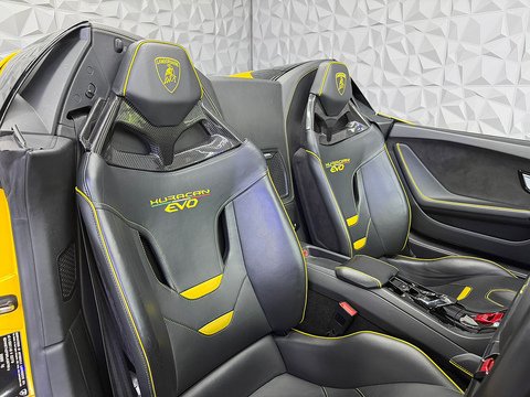 5.2 V10 LP 640-4 EVO Spyder 2dr Petrol LDF 4WD Euro 6 (s/s) (640 ps)