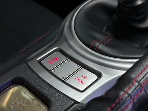 2.0 Boxer D-4S Coupe 2dr Petrol Manual Euro 5 (200 ps)