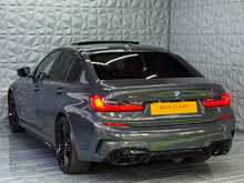 BMW 3 Series M340d MHT MASSIVE SPEC LIST + RARE LOADED EXAMPLE