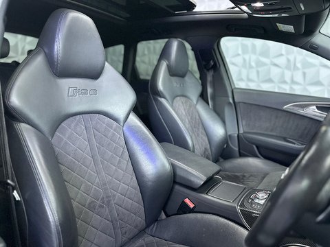 4.0 TFSI V8 Estate 5dr Petrol Tiptronic quattro Euro 6 (s/s) (560 ps)