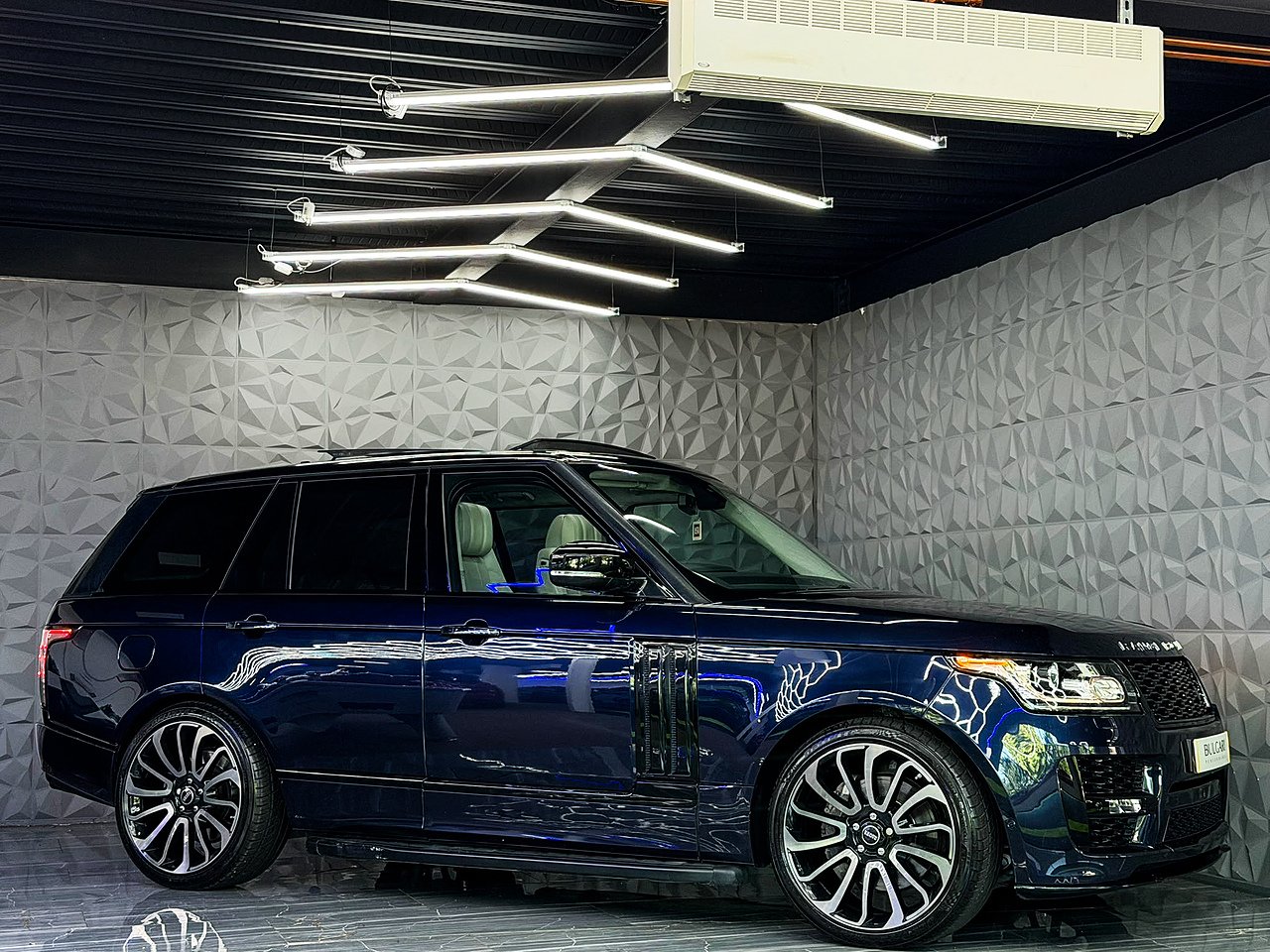 2016 Land Rover Range Rover thumbnail 10